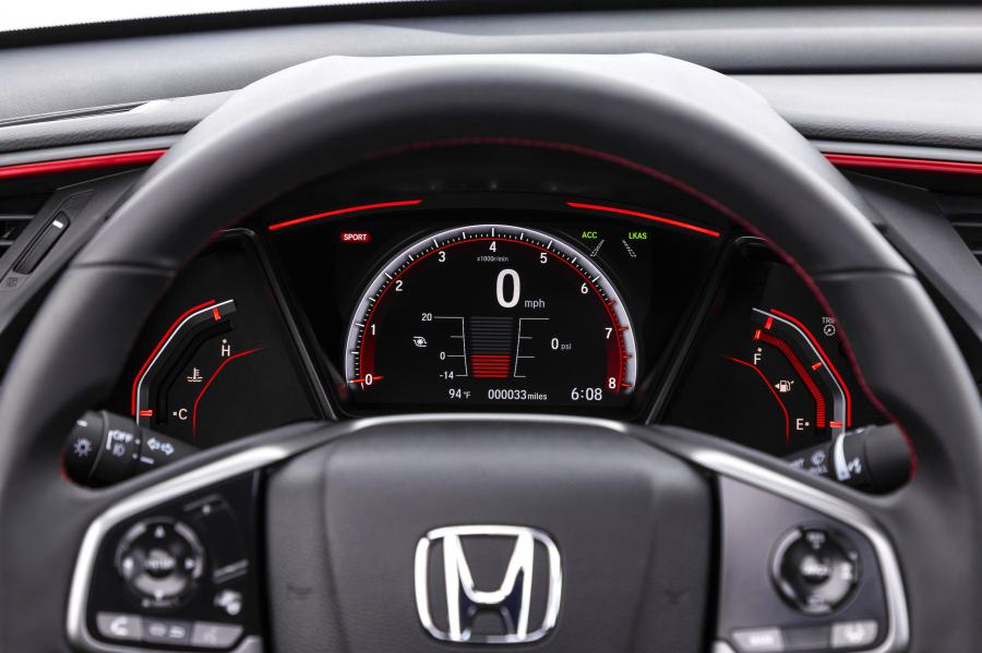 Панель приборов Honda Civic Si Sedan (FC) 2019 года  (NA) (фото 2 из 43)